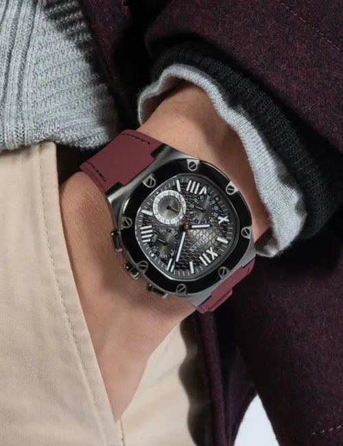 GUESS Mens Burgundy Gunmetal Multi-function Watch